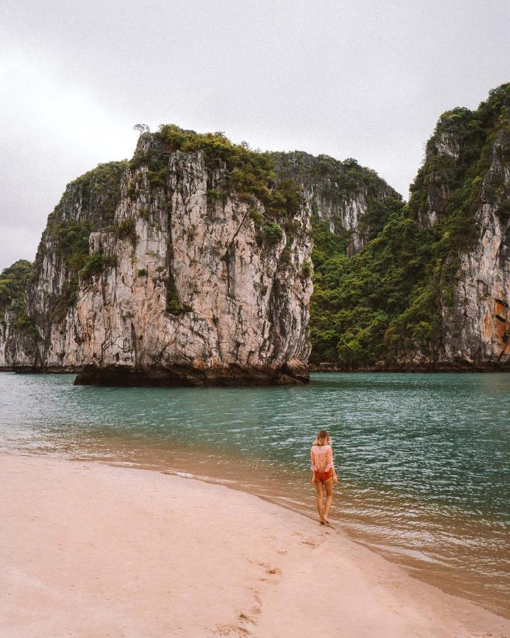 Hotel Rosy Cruises Hạ Long Exterior foto